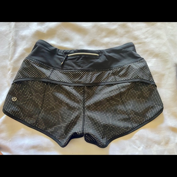 COPY - lululemon  NWT , speed short SE - Picture 5 of 7